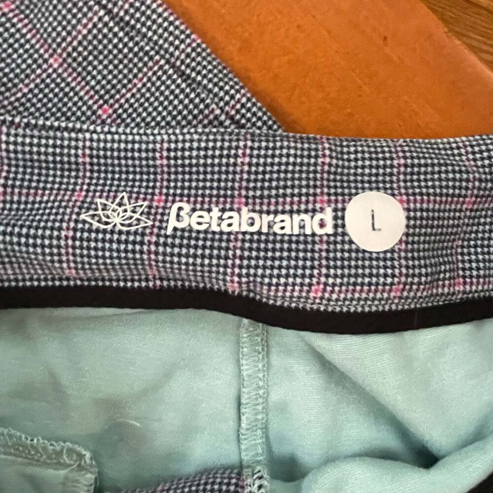 Betabrand grey and pink Houndstooth Glen Plaid ankle zip pants - Picture 5 of 6